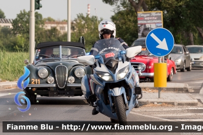 Yamaha FJR 1300 II serie
Polizia di Stato
Polizia Stradale
Allestimento Elevox
In scorta alla Mille Miglia 2022
Parole chiave: Yamaha FJR_1300_IIserie