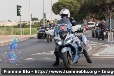 Yamaha FJR 1300 II serie
Polizia di Stato
Polizia Stradale
Allestimento Elevox
In scorta alla Mille Miglia 2022
Parole chiave: Yamaha FJR_1300_IIserie