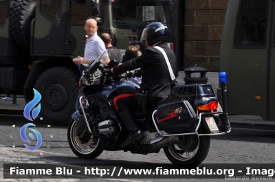 Bmw R850RT I serie
Carabinieri
Polizia Militare presso la Marina Militare
MM A5040
Parole chiave: Bmw R850RT_Iserie MMA5040 Festa_della_Repubblica_2011