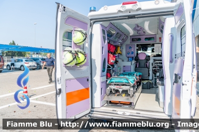 Fiat Ducato X290
AVPA Croce Blu Castelfranco E. Nonantola S.Cesario S.P. (MO)
Codice Automezzo: 14
Allestimento Ambitalia
Parole chiave: Fiat Ducato_X290 Ambulanza