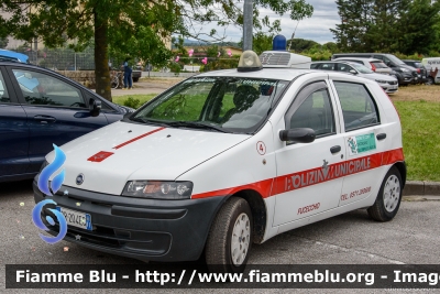 Fiat Punto II serie
Polizia Municipale Fucecchio (FI)
Unione dei Comuni Circondario Empolese Valdelsa
Parole chiave: Fiat Punto_IIserie