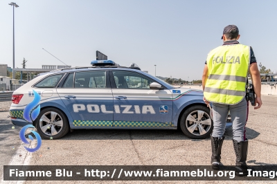 Skoda Superb Wagon III serie restyle
Polizia di Stato
Polizia Autostradale
in servizio sulla rete Autostrade per l'Italia
Allestimento Focaccia
POLIZIA M6060
Parole chiave: Skoda Superb_Wagon_IIIserie_restyle POLIZIAM6060