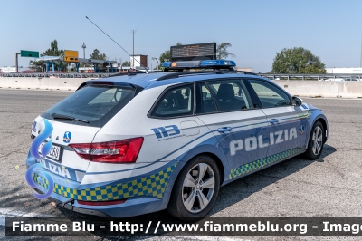 Skoda Superb Wagon III serie restyle
Polizia di Stato
Polizia Autostradale
in servizio sulla rete Autostrade per l'Italia
Allestimento Focaccia
POLIZIA M6060
Parole chiave: Skoda Superb_Wagon_IIIserie_restyle POLIZIAM6060