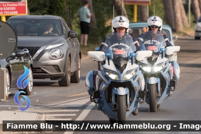 Yamaha FJR 1300 II serie
Polizia di Stato
Polizia Stradale
Allestimento Elevox
In scorta alla Mille Miglia 2022
Parole chiave: Yamaha FJR_1300_IIserie