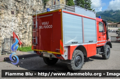 Mercedes-Benz Unimog U100L Turbo
Vigili del Fuoco
Unione Distrettuale della Vallagarina
Corpo Volontario di Nogaredo (TN)
VF F35 TN
Parole chiave: Mercedes-Benz Unimog_U100L_Turbo VFF35TN