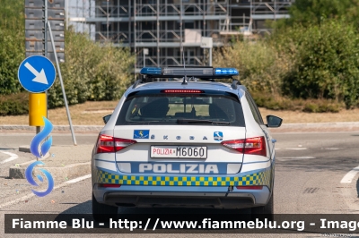 Skoda Superb Wagon III serie restyle
Polizia di Stato
Polizia Autostradale
in servizio sulla rete Autostrade per l'Italia
Allestimento Focaccia
POLIZIA M6060
Parole chiave: Skoda Superb_Wagon_IIIserie_restyle POLIZIAM6060