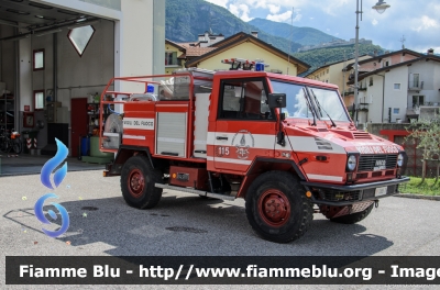 Iveco VM90
Vigili del Fuoco
Unione Distrettuale della Vallagarina
Corpo Volontario di Calliano (TN)
VF D85 TN
Parole chiave: Iveco VM90 VFD85TN