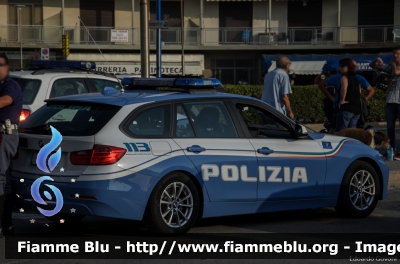 Bmw 318 Touring F31 restyle
Polizia di Stato
Polizia Stradale
Allestimento Marazzi
Decorazione grafica Artlantis
POLIZIA M1056
Parole chiave: Bmw 318_Touring_F31_restyle POLIZIAM1056 PisaAirShow2016