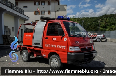 Piaggio Porter 4x4 II serie
Vigili del Fuoco
Unione Distrettuale di Trento
Corpo Volontario di Sopramonte (TN)
VF 0A9 TN
Parole chiave: Piaggio Porter_4x4_IIserie VF0A9TN