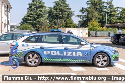 Skoda Superb Wagon III serie restyle
Polizia di Stato
Polizia Autostradale
in servizio sulla rete Autostrade per l'Italia
Allestimento Focaccia
POLIZIA M6060
Parole chiave: Skoda Superb_Wagon_IIIserie_restyle POLIZIAM6060