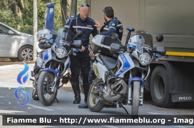 Aprilia
Polizia Municipale Ravenna
POLIZIA LOCALE YA 00307
POLIZIA LOCALE YA 00509
Parole chiave: Aprilia POLIZIALOCALEYA00307 POLIZIALOCALEA00509