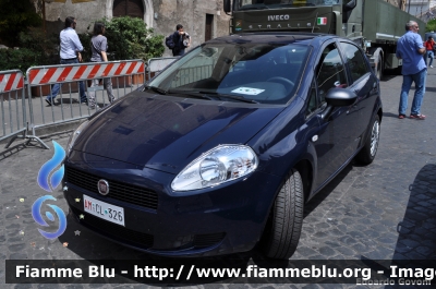 Fiat Grande Punto
Aeronautica Militare
AM CL 326
Parole chiave: Fiat Grande_Punto AMCL326 Festa_della_Repubblica_2011