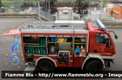 Mercedes-Benz Unimog U20
Vigili del Fuoco
Distretto di Trento
Corpo Volontario di Romagnano (TN)
VF 9H5 TN
Parole chiave: Mercedes-Benz Unimog_U20 VF9H5TN