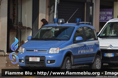 Fiat Nuova Panda 4x4 I serie
Polizia di Stato
POLIZIA H3017
Parole chiave: Fiat Nuova_Panda_4x4_Iserie POLIZIAH3017