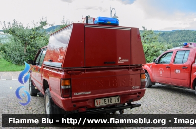 Mitsubishi L200 I serie
Vigili del Fuoco
Unione Distrettuale di Fondo
Corpo Volontario di Brez (TN)
Allestimento Rosenbauer Brandschutz
VF E70 TN 
Parole chiave: Mitsubishi L200_Iserie VFE70TN