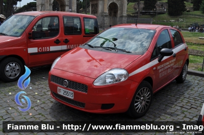 Fiat Grande Punto
Vigili del Fuoco
Direzione Regionale Piemonte
Centro di Formazione di Varallo
VF 25513
Parole chiave: Fiat Grande_Punto VF25513 Festa_della_Repubblica_2011