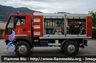 Bucher BU200 4X4
Vigili del Fuoco
Unione Distrettuale di Fondo
Corpo Volontario di Dambel (TN)
VF 5H7 TN
Parole chiave: Bucher BU200_4X4 VF5H7TN