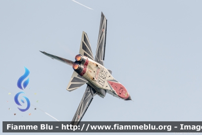 Panavia Tornado IDS
Aeronautica Militare Italiana
Reparto Sperimentale Volo
311° Gruppo Volo
Special Color 60° Anniversario RSV
CSX 7041
RS-01

European Air Show Jesolo 2017
Parole chiave: Panavia Tornado_IDS Jesolo_EAS-2017