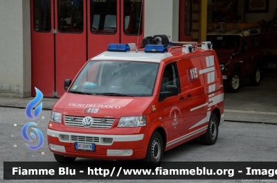 Volkswagen Transporter T5
Vigili del Fuoco
Unione Distrettuale di Fondo
Corpo Volontario di Revò (TN)
VF 5H8 TN
Parole chiave: Volkswagen Transporter_T5 VF5H8TN