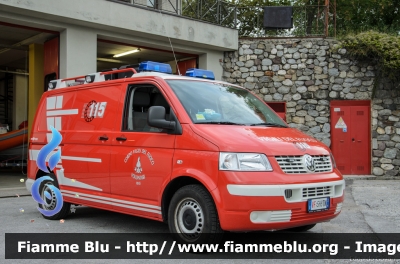 Volkswagen Transporter T5
Vigili del Fuoco
Unione Distrettuale di Fondo
Corpo Volontario di Revò (TN)
VF 5H8 TN
Parole chiave: Volkswagen Transporter_T5 VF5H8TN