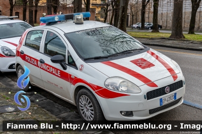 Fiat Grande Punto
Polizia Municipale Unione Valdera
Comune di Casciana Terme Lari (PI)
Allestita Ciabilli
Parole chiave: Fiat Grande_Punto