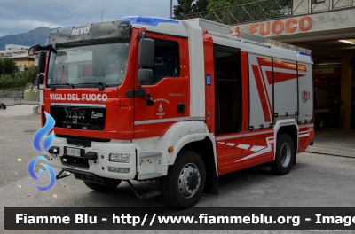 Man TGM 18.340 4x4 II serie
Vigili del Fuoco
Unione Distrettuale di Fondo
Corpo Volontario di Revò (TN)
Allestimento Rosenbauer
VF 7E5 TN
Parole chiave: Man TGM_18.340_4x4_IIserie VF7E5TN