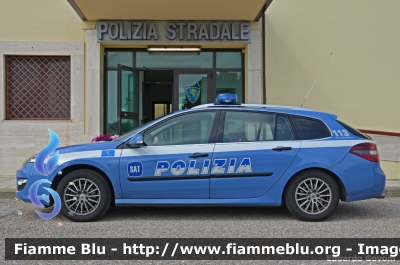 Renault Laguna Sportour III serie restyle
Polizia di Stato
Polizia Stradale in servizio sulla Autostrada A12 Livorno - Cecina
Società SAT
POLIZIA H5850
si ringrazia per gentilissima collaborazione la Sottosezione Autostradale di Rosignano (LI)
Parole chiave: Renault Laguna_Sportour_IIIserie_restyle POLIZIAH5850