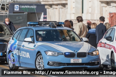 Bmw 320 Touring F31 II restyle
Polizia di Stato
Polizia Stradale
Allestimento Focaccia
POLIZIA M2571
Parole chiave: Bmw 320_Touring_F31_IIrestyle POLIZIAM2571