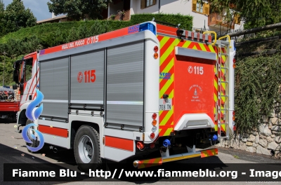 Iveco EuroCargo 150E30 4x4 III serie
Vigili del Fuoco
Unione Distrettuale di Fondo
Corpo Volontario di Ruffrè Mendola (TN)
Allestimento Magirus
VF 7E8 TN
Parole chiave: Iveco EuroCargo_150E30_4x4_IIIserie VF7E8TN