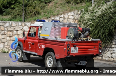 Land-Rover Defender 110
Vigili del Fuoco
Unione Distrettuale di Fondo
Corpo Volontario di Ruffrè Mendola (TN)
VF 0D4 TN
Parole chiave: Land-Rover Defender_110 VF0D4TN