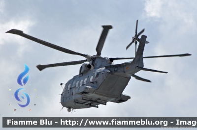 Agusta-Westland EH-101 TTH Mk410
Marina Militare
I° gruppo elicotteri
MariStaEli Luni
MM 81494
s/n 2-15
Parole chiave: Agusta-Westland EH-101_TTH_Mk410 Festa_della_Marina_2011