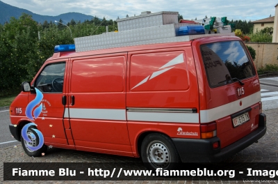 Volkswagen Transporter T4 Syncro
Vigili del Fuoco
Distretto di Fondo
Corpo Volonatrio di Malgolo (TN)
Allestimento Brandshutz
VF E75 TN
Parole chiave: Volkswagen Transporter_T4_Syncro VFE75TN