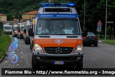 Mercedes-Benz Sprinter III serie
Associazione Provinciale di Soccorso Croce Bianca (Bolzano)
Landesrettungverein Weisses Kreuz
Protezione Civile
Zivilschutz
1505
PC ZS 0HW
Parole chiave: Mercedes-Benz Sprinter_IIIserie PCZS0HW