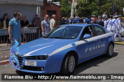 Alfa Romeo 159
Polizia di Stato
Polizia Stradale
POLIZIA
Parole chiave: Alfa-Romeo 159 POLIZIAF7294 Festa_della_Marina_2011