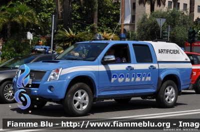 Isuzu D-Max I serie restyle
Polizia di Stato
Nucleo Artificieri
POLIZIA H2972
Parole chiave: Isuzu D-Max_Iserie_restyle POLIZIAH2972 Festa_della_Marina_2011