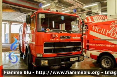 Fiat 130NC
Vigili del Fuoco
Distretto delle Giudicarie
Corpo Volontario di Madonna di Campiglio (TN)
Autopompaserbatoio allestimento Baribbi
Riallestita Rosenbauer
VF H18 TN
Parole chiave: Fiat 130NC VFH18TN