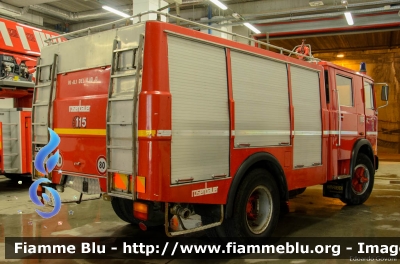 Fiat 130NC
Vigili del Fuoco
Distretto delle Giudicarie
Corpo Volontario di Madonna di Campiglio (TN)
Autopompaserbatoio allestimento Baribbi
Riallestita Rosenbauer
VF H18 TN
Parole chiave: Fiat 130NC VFH18TN