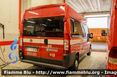 Fiat Ducato X250
Vigili del Fuoco
Distretto delle Giudicarie
Corpo Volontario di Madonna di Campiglio (TN)
VF 1K3 TN
Parole chiave: Fiat Ducato_X250 VF1K3TN