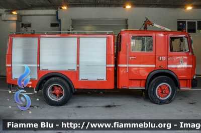 Fiat 130NC
Vigili del Fuoco
Distretto delle Giudicarie
Corpo Volontario di Madonna di Campiglio (TN)
Autopompaserbatoio allestimento Baribbi
Riallestita Rosenbauer
VF H18 TN
Parole chiave: Fiat 130NC VFH18TN