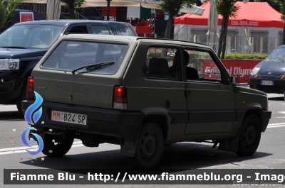 Fiat Panda 4x4 II serie
Carabinieri
presso la Marina Militare
MM 824 SP
Parole chiave: Fiat Panda_4x4_IIserie MM824SP Festa_della_Marina_2011