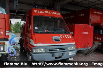 Renault B120
Vigili del Fuoco
Comando Provinciale di Frosinone
VF 19189
Parole chiave: Renault B120 VF19189