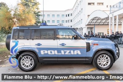 Land-Rover Defender Hardtop 110 II serie
Polizia di Stato
II° Reparto Mobile-Padova
POLIZIA M7515
Parole chiave: Land-Rover Defender_Hardtop_110_IIserie POLIZIAM7515