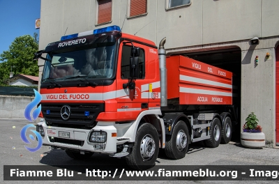 Mercedes-Benz Actros 4151 II serie
Vigili del Fuoco
Corpo Volontario di Rovereto (TN)
Autocarro con allestimento scarrabile BTE Busi Group & Kofler Fahrzeugbau
VF C15 TN
Parole chiave: Mercedes-Benz Actros_4151_IIserie VFC15TN