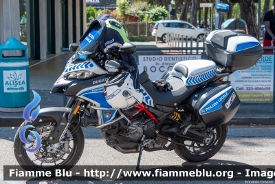 Ducati Multistrada 900
Polizia Locale Jesolo (VE)
Codice Veicolo: 268
Allestimento Bertazzoni
POLIZIA LOCALE YA 04100
Parole chiave: Ducati Multistrada_900 POLIZIALOCALEYA04100