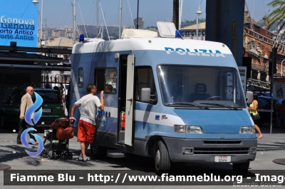 Fiat Ducato II serie
Polizia di Stato
Con stemma "Squadra Volante
POLIZIA D2414
Parole chiave: Fiat Ducato_IIserie POLIZIAD2414