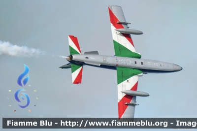 Aermacchi MB339PAN
Aeronautica Militare Italiana
313° Gruppo Addestramento Acrobatico
Stagione esibizioni 2018
Pony 10
Parole chiave: Aermacchi MB339PAN BellariaIgeaMarina2018