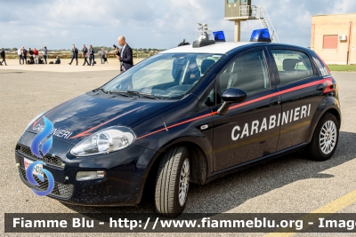 Fiat Punto VI serie
Carabinieri
Polizia Militare presso Aeronautica Militare
Pratica di Mare
AM CR 416
Parole chiave: Fiat Punto_VIserie AMCR416