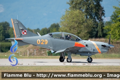 PZL-130 Orlik
Rzeczpospolita Polska - Polonia
Sily Powietrzne Rzeczypospolitej Polskiej - Aeronautica Polacca
Zespół Akrobacyjny "ORLIK - Team Acrobatico Orlik
Parole chiave: PZL-130 Orlik