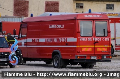 Mercedes-Benz Vario 612D
Vigili del Fuoco
Carro crolli
VF 21034
Parole chiave: Mercedes-Benz Vario_612D VF21034