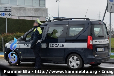 Dacia Dokker
Polizia Locale Verona
Allestito Focaccia
POLIZIA LOCALE YA 195 AL
Parole chiave: Dacia Dokker POLIZIALOCALEYA195AL